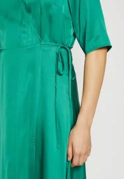 Minimum Miraly- Galajurk - Pine Green -Minimum Winkel 099e4df6859a4b03a29aa5c694dbb09c