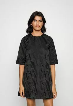 Minimum Junio - Cocktailjurk - Black