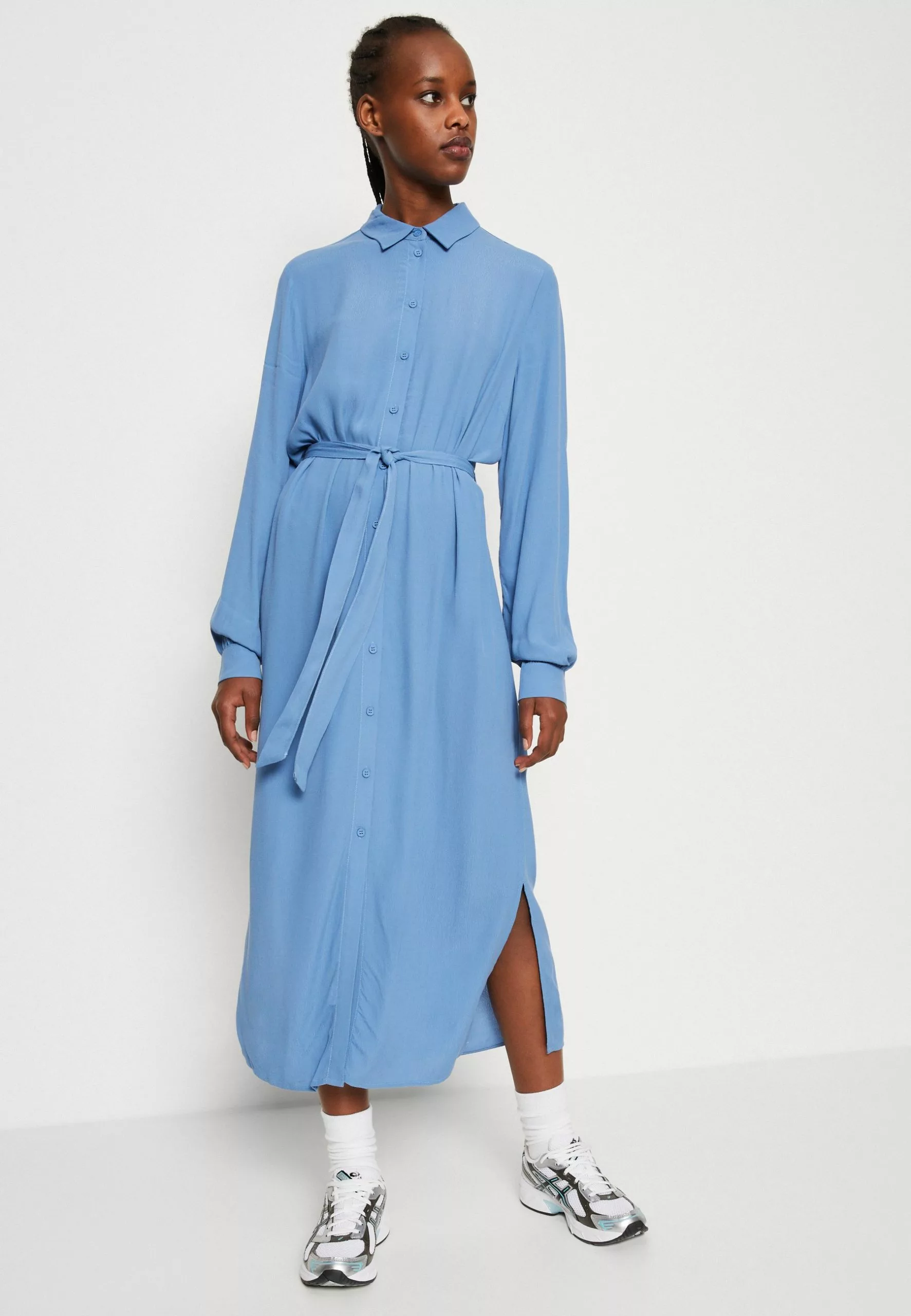 Nirra - Blousejurk - Quiet Harbor Minimum Nirra - Blousejurk - Quiet Harbor -Minimum Winkel 1d158f6bca474357b44cc8a83fb68d3f scaled