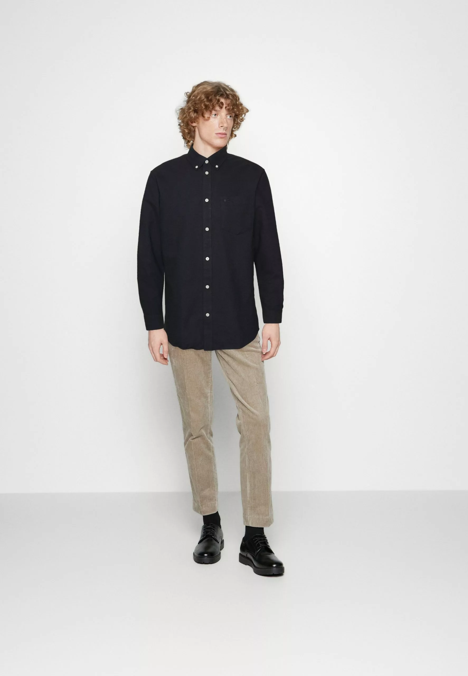 Charming - Overhemd - Navy Blazer Minimum Charming - Overhemd - Navy Blazer -Minimum Winkel 254c9fa0a8d04789a24e356d6253a6e3 scaled