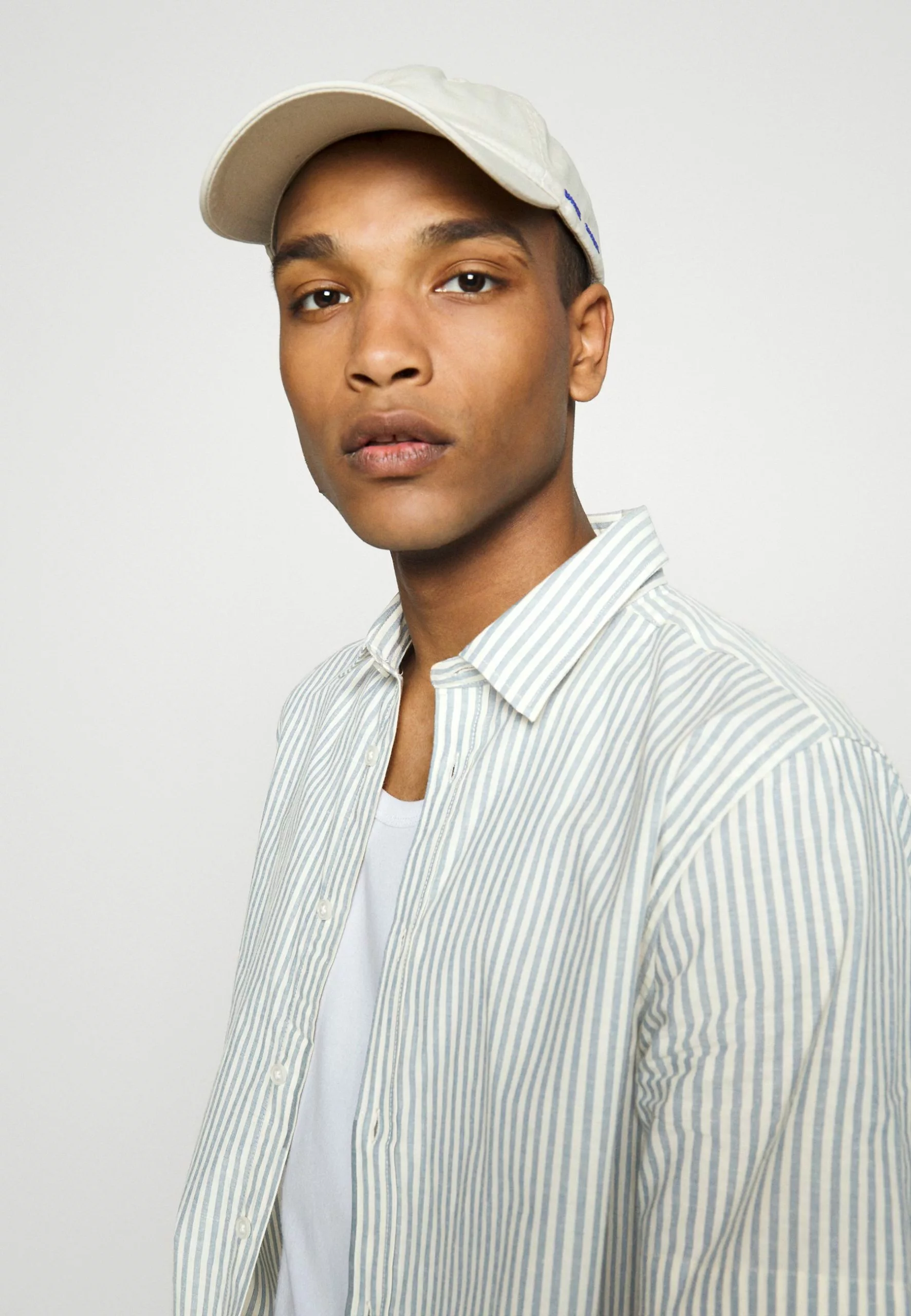 Eric - Overhemd - Blue Heaven Minimum Eric - Overhemd - Blue Heaven -Minimum Winkel 4a4d121b331c427aa99b8007e7c8c1b3 scaled