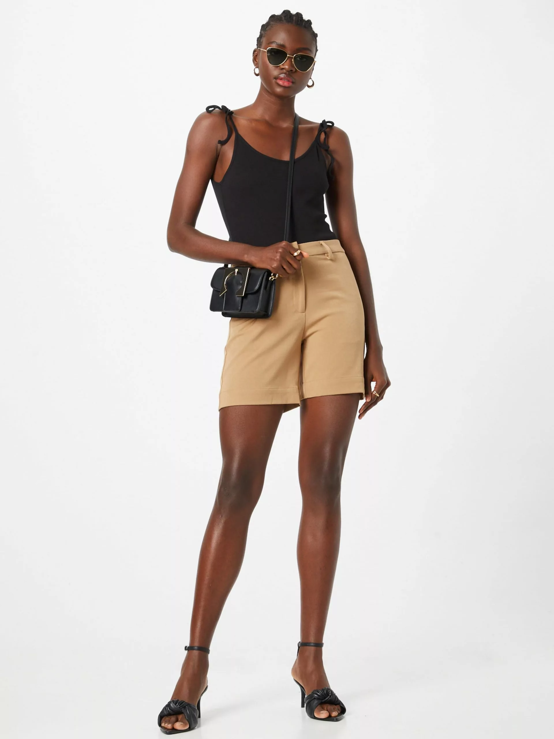 Shorts Slimfit Chino LILJANA Dames Lichtbruin Minimum Shorts Slimfit Chino LILJANA Dames Lichtbruin -Minimum Winkel 55e115c6594124eea6e8625451382491 scaled