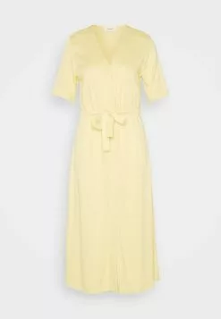 Minimum Biola - Blousejurk - Light Yellow 6 Minimum Biola - Blousejurk - Light Yellow -Minimum Winkel 6112221a51c54d5b818c533f5162afe7