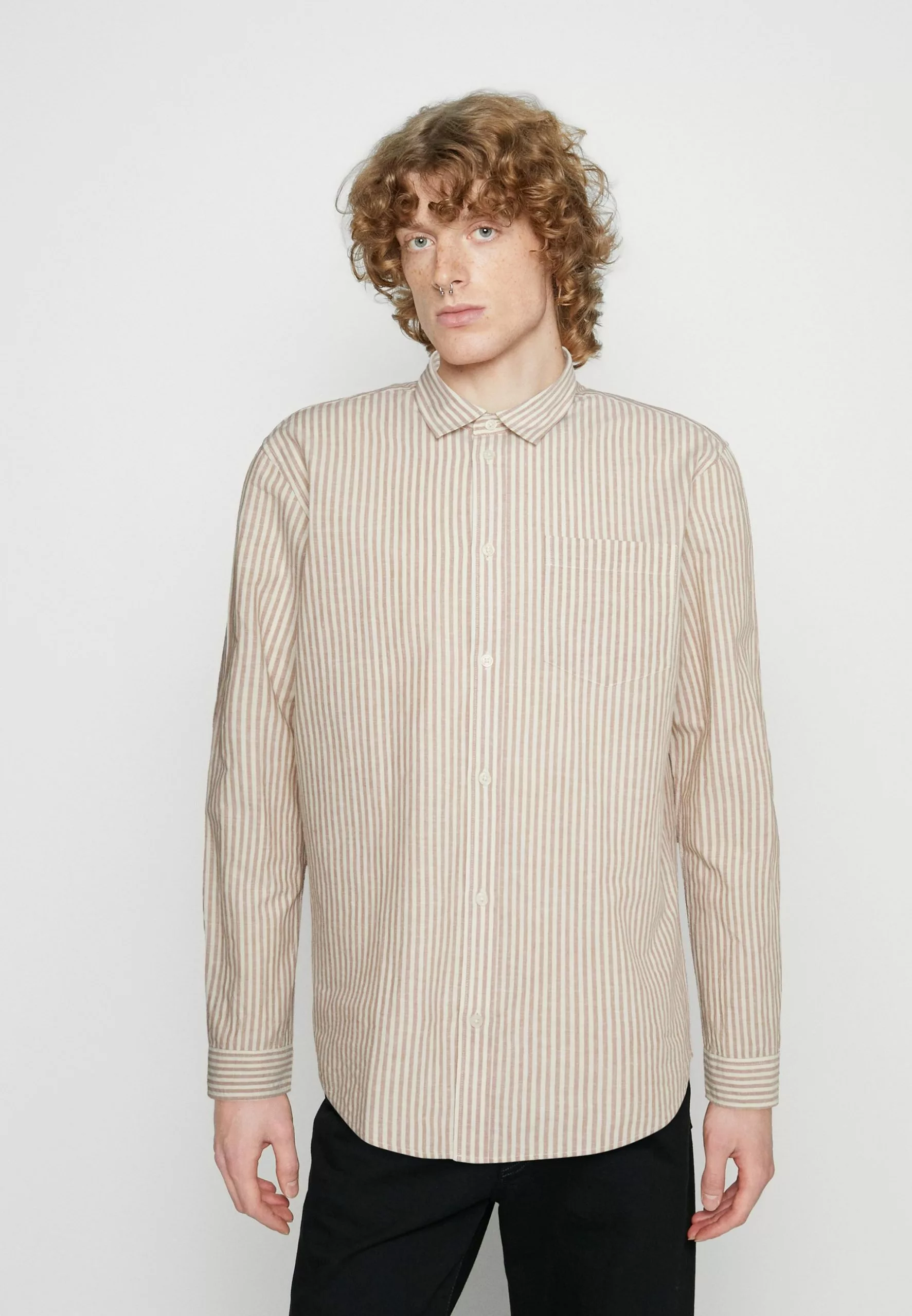 Jack - Overhemd - Clove Minimum Jack - Overhemd - Clove -Minimum Winkel 675a9c4a76c24fe6933f59b76745a963 scaled