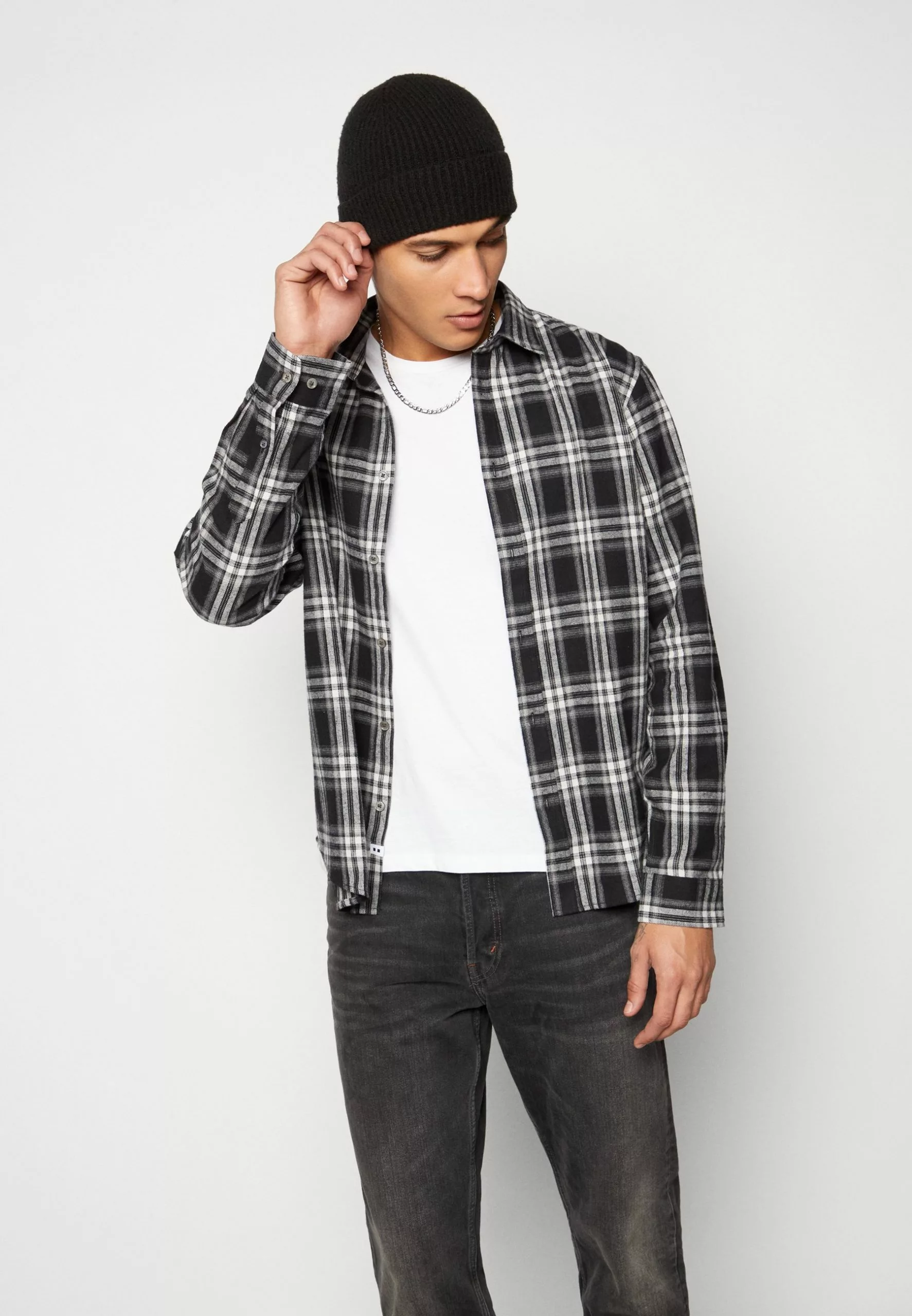 Olins - Overhemd - Black Minimum Olins - Overhemd - Black -Minimum Winkel 70b0aa528c8344baab5f2360eb25bc29 scaled