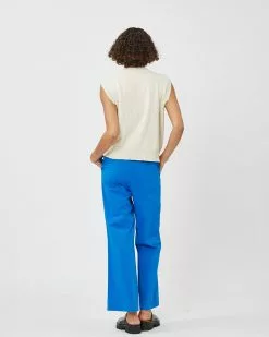 Minimum Fijngebreide Truien Trui Dames Crème -Minimum Winkel 8c89942e9617789b4bcd52955700c4c1