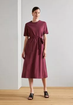 Minimum Lyina - Jerseyjurk - Burgundy -Minimum Winkel 8ed283cd0aa34564925c540af140122c