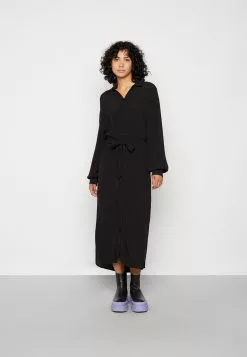 Minimum Nirra - Blousejurk - Black