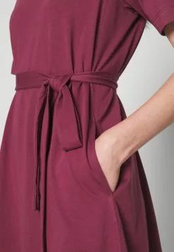 Minimum Lyina - Jerseyjurk - Burgundy -Minimum Winkel b365c3dbc6344e2192389c4b2038430b