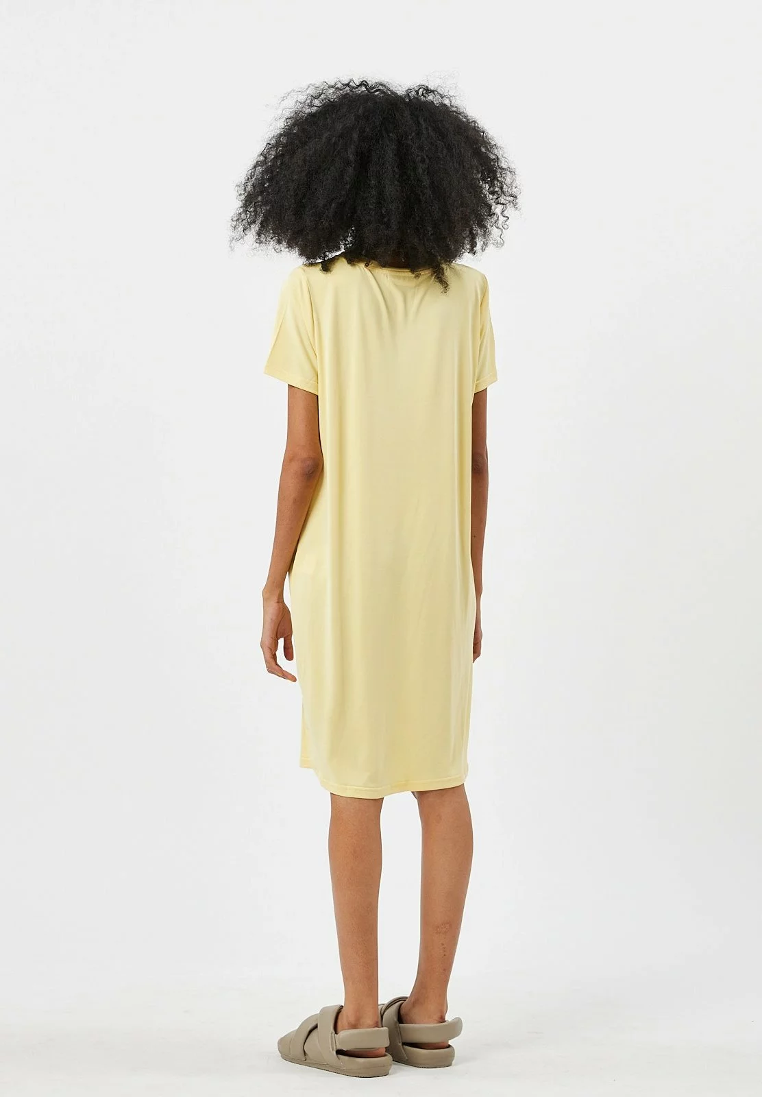 Larah - Jerseyjurk - Sundress Minimum Larah - Jerseyjurk - Sundress -Minimum Winkel b3b16d4fb6034fce92a06bc773d490b2