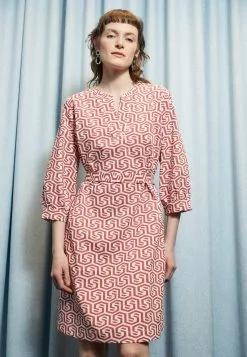 Minimum Mais - Jurk - Mineral Red 6 Minimum Mais - Jurk - Mineral Red -Minimum Winkel b7e592d23e614921b169af37eeaeff5e