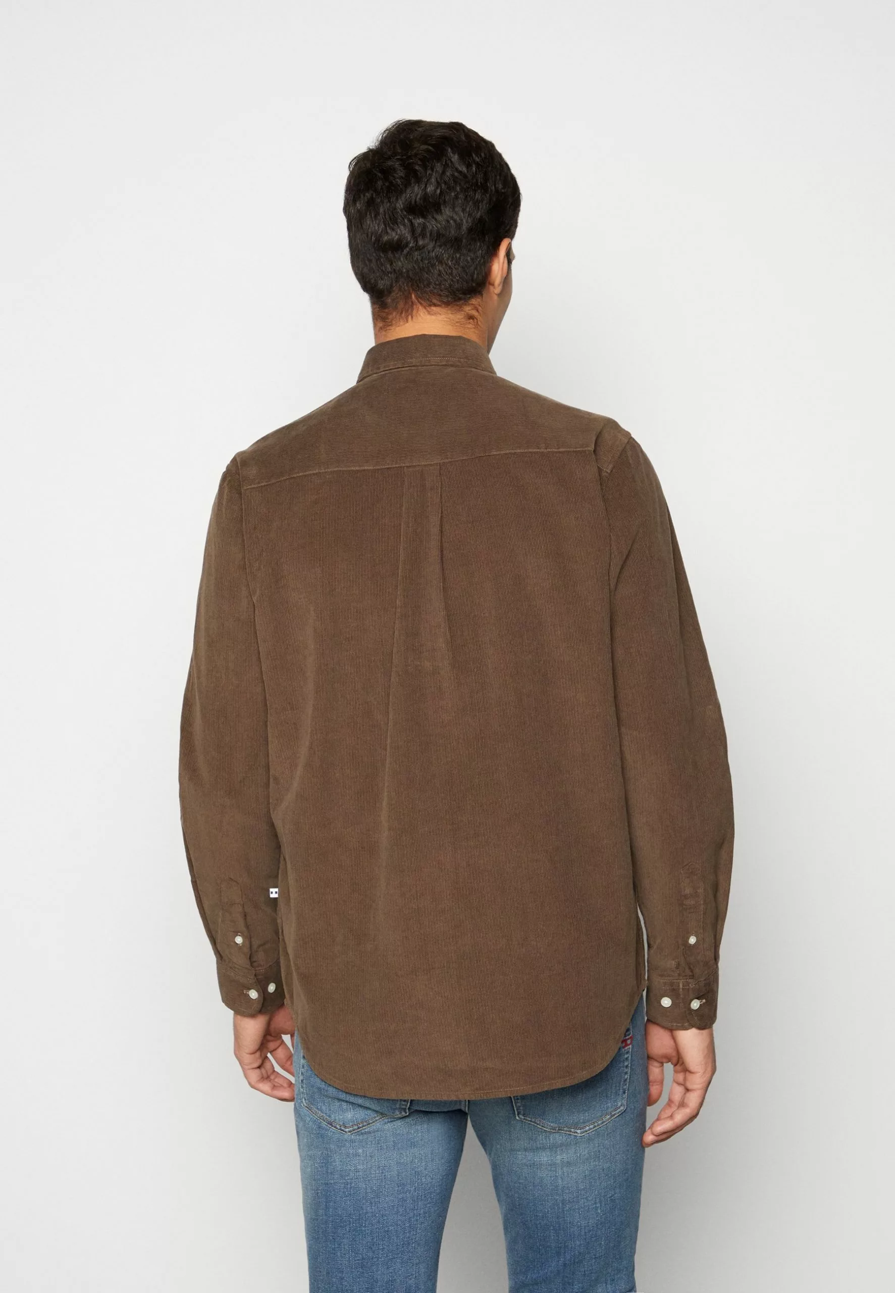 Walther - Overhemd - Major Brown Minimum Walther - Overhemd - Major Brown -Minimum Winkel be2f3791200140e09757002cc9deb090 scaled