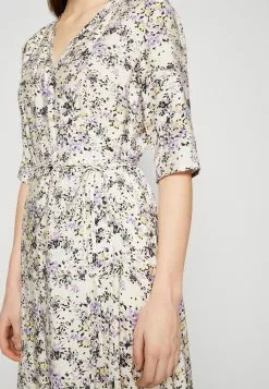 Minimum Miraly - Jurk - Broken White 7 Minimum Miraly - Jurk - Broken White -Minimum Winkel be6d50989c284a36971085ad884ebd74