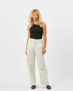 Minimum Pantalons Loosefit Broek Gurlia Dames Crème -Minimum Winkel c23f0d5872fb7ccec8d593fe7d7bc3fa