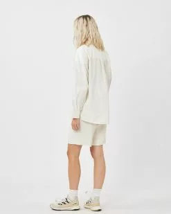 Minimum Shorts Regular Bandplooibroek Dames Crème -Minimum Winkel c83d7618890474cd9df1904ff92c91e5