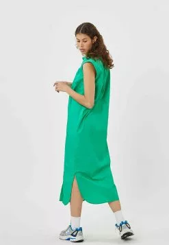 Voorkant -Minimum Winkel dc3b7103634849668f7846134191e699