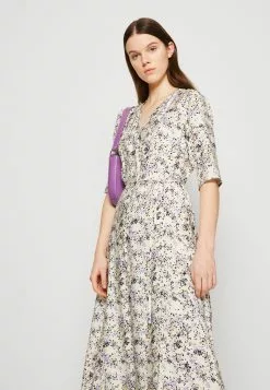 Minimum Miraly - Jurk - Broken White 5 Minimum Miraly - Jurk - Broken White -Minimum Winkel e78cf640476c4286be1e0267c546a384