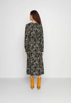 Minimum Jurk - Black -Minimum Winkel e9b33bcc295b4db3bef023be9bd7f5a4