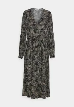 Minimum Jurk - Black -Minimum Winkel eb890a82039c4523b869d9769070e3b2