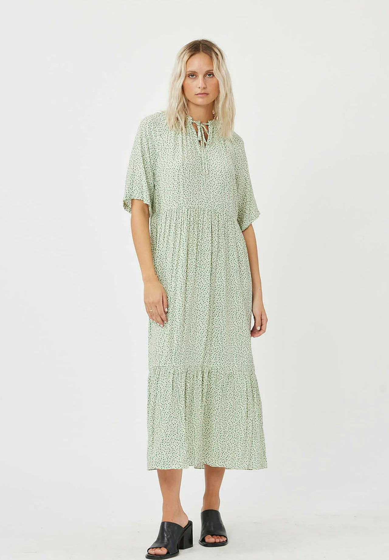 Sofias - Jurk - Pine Green Minimum Sofias - Jurk - Pine Green -Minimum Winkel f264af19389747c1ae48545023b0c2c2