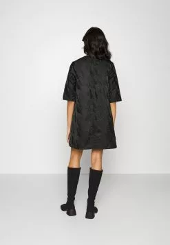 Minimum Junio - Cocktailjurk - Black -Minimum Winkel f768ffa0cd97432e9b75aeddb6801912